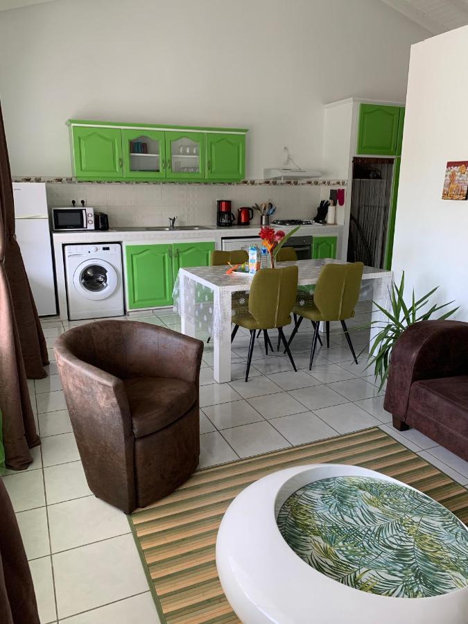 Les Pommes Lianes Daire Deshaies Dış mekan fotoğraf